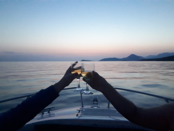 speedboat